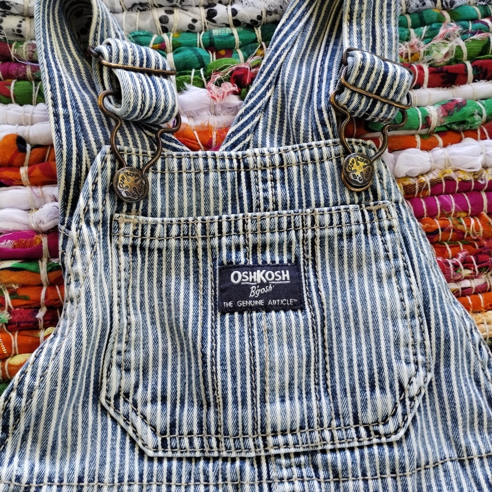 Osh Kosh toddler bibs
